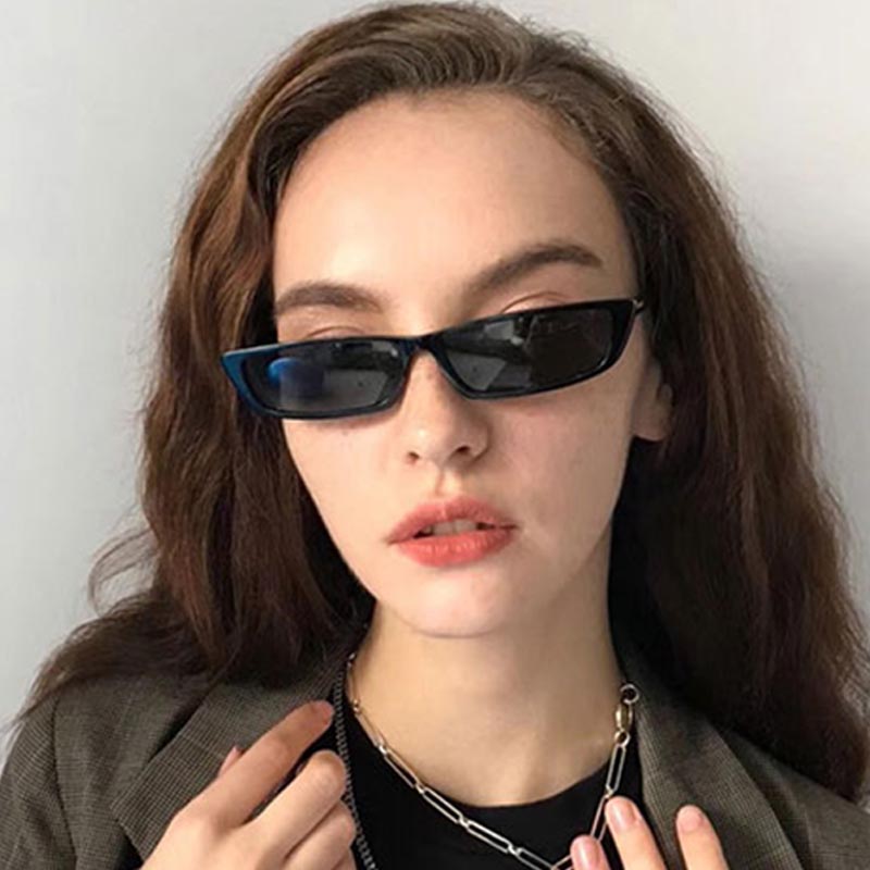 Vintage Fashion Girl - Küçük Dikdörtgen Güneş Gözlüğü Moda Kadın