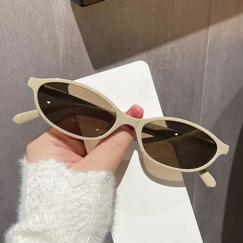 Yeni Retro Seksi Kedi Gözü Gün - Vintage Fashion Girl incelemesi ve fiyatı